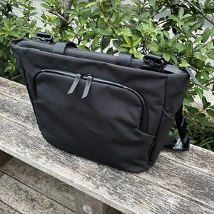 荷物が多くても問題なし! 「BRAVO TOTE BLACK」は荷物を詰め込みたくなる2Wayバッグ