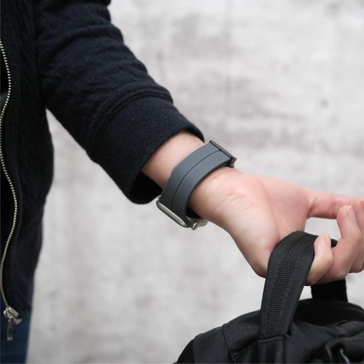 Esalta シリコン-マグネバックル AppleWatchバンド 38/40/41mm