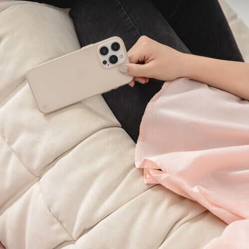 SwitchEasy 0.35 iPhone16 Pro Ash