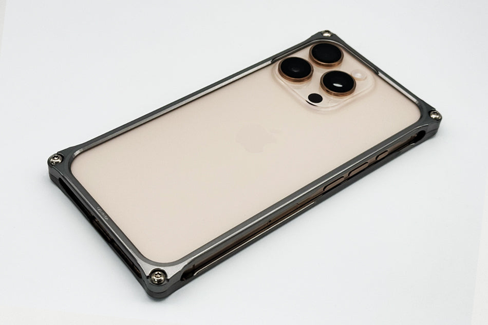 ギルドデザイン ソリッドバンパー iPhone 16 Pro