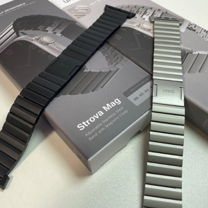 高級感と手軽さが魅力的！ 「UNIQ Apple Watch ステンレスバンド STROVA MAG 49/45/44mm」はあらゆるシーンで活躍するバンド
