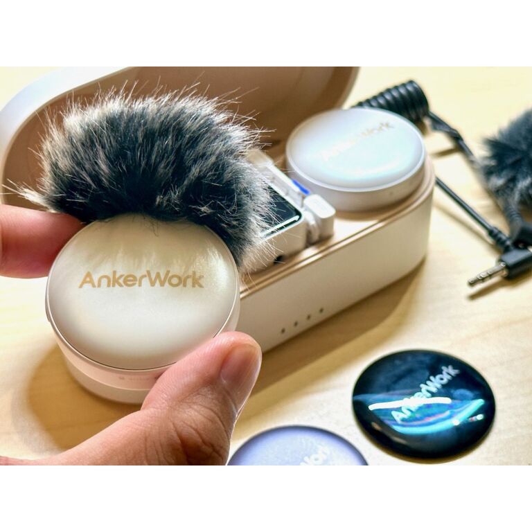 Ankerがやってくれた！スマホ自撮りもオンライン会議でも使えるオールインワンワイヤレスマイクがやばい