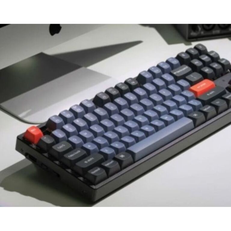 ワイヤレス接続、VIA対応、JIS＆US配列。Keychronのメカニカルキーボード「K8 Pro」