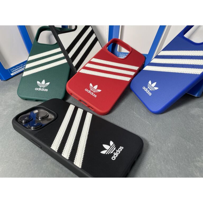 adidas Originals、iPhone13に対応する3本線ケースを発売。さっそくハンズオン！