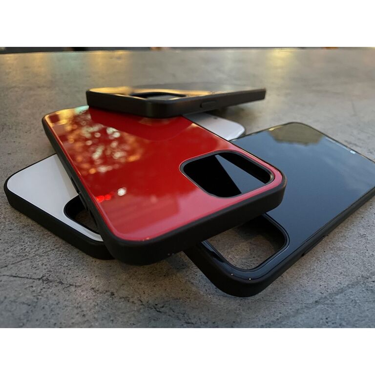 魅惑の艶ガラスをまとうiPhone12ケース「Hybrid Case Etanze」に酔いしれる