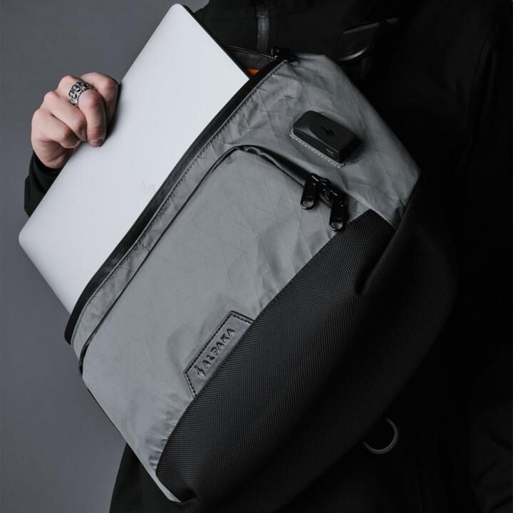ALPAKA BRAVO SLINGMAX BLACK(X-PAC)