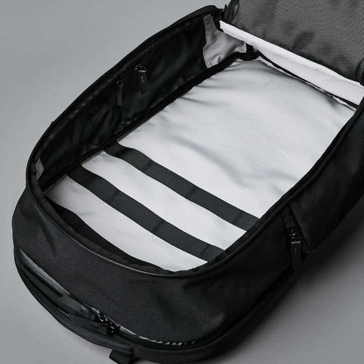 ALPAKA ELEMENTS TRAVEL BACKPACK AXOFLUX