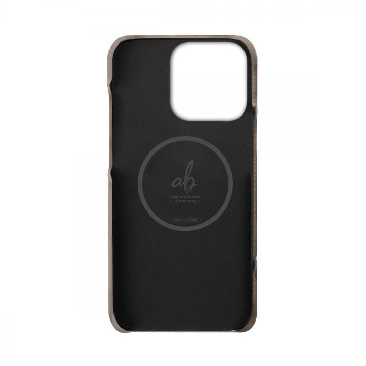 ABBI SIGNATURE シュランケンカーフ MagSafe対応バックカバー iPhone 16 Pro