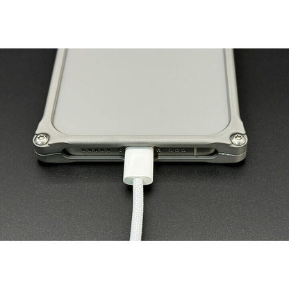 ギルドデザイン ソリッドバンパー iPhone 15